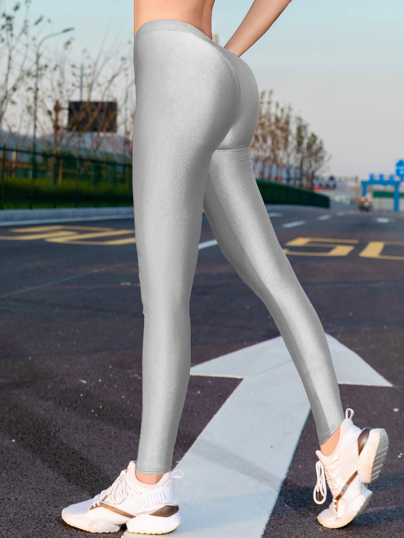 Spring And Summer New Color Elastic Waisted Polyester Glossy Cropped Pants With High Elasticity Slim Fit Solid Color Leggings