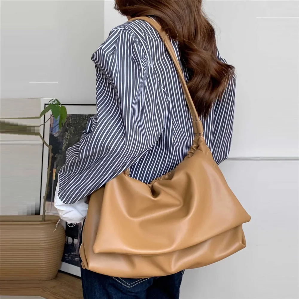 Borse a tracolla grandi per donna Borsa shopper grande Hobo Borsa a tracolla in morbida pelle PU tinta unita con coulisse increspata Lady Totes - immagine 2
