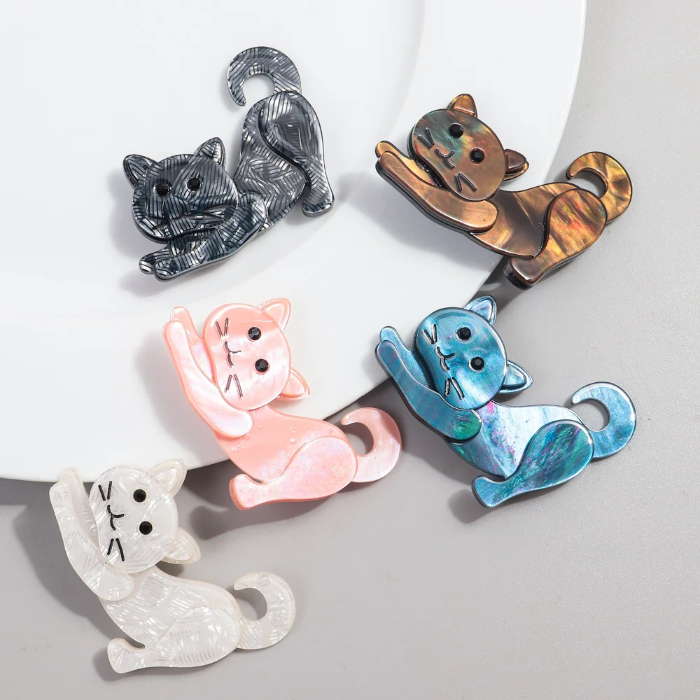 FishSheep Lovely Acrylic Cat Brooches for Women Unisex Cute Creative Animal Brooches Badges Clothes Safety Pins Jewelry Gifts