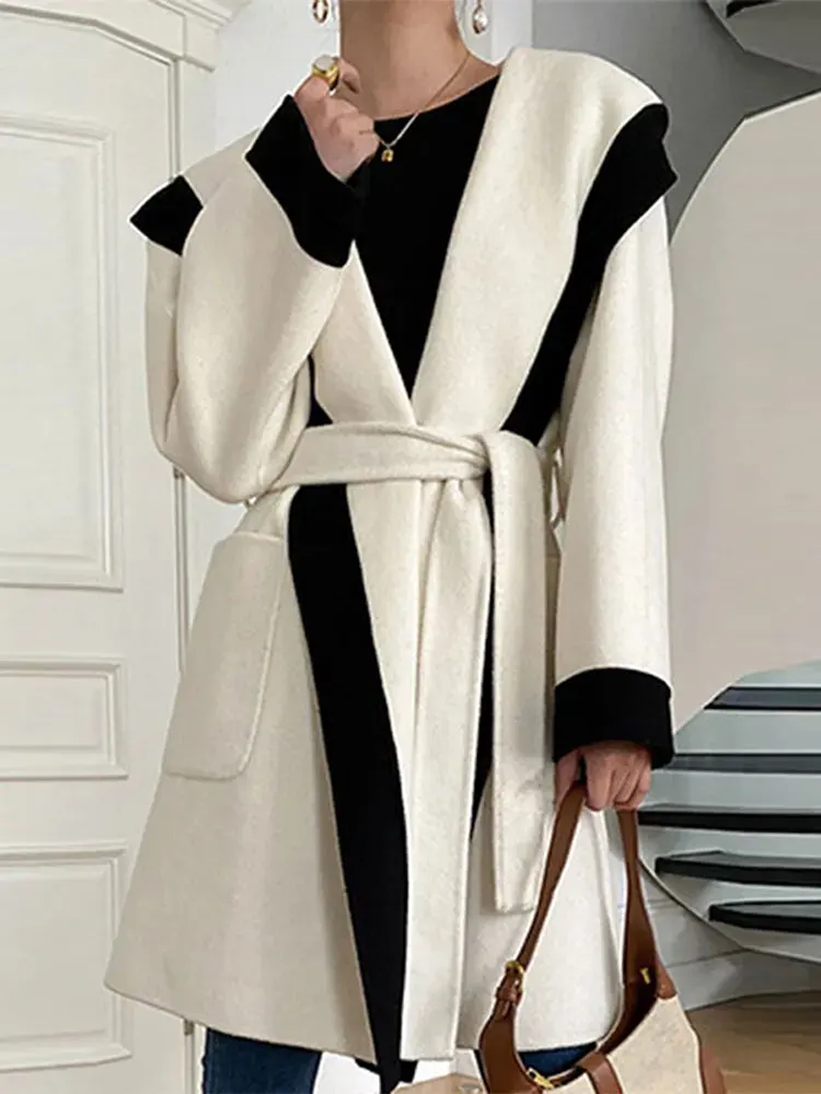 

Модное элегантное шерстяное пальто с контрастной вставкой с капюшоном, Повседневная Свободная куртка с длинным рукавом и поясом, теплая верхняя одежда на осень/зиму 2023