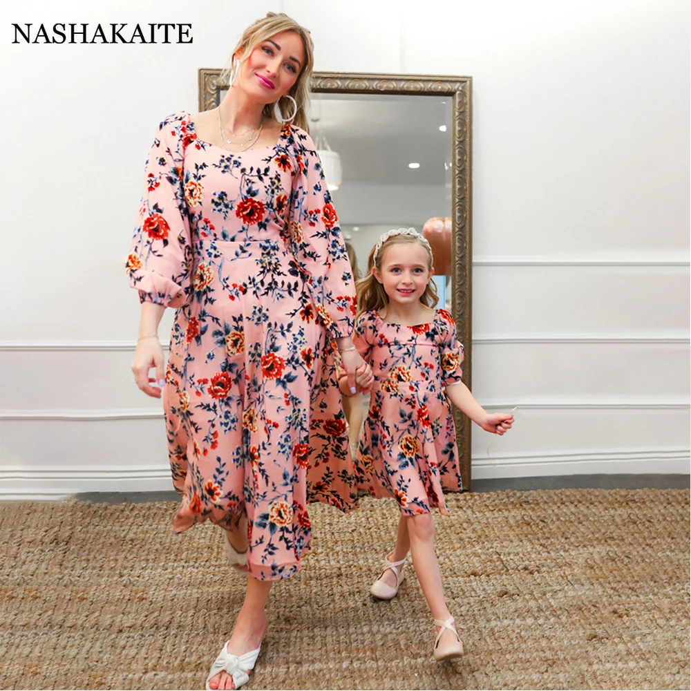 Vestido-Floral-largo-rosa-para-madre-e-hija-conjunto-de-aspecto ...