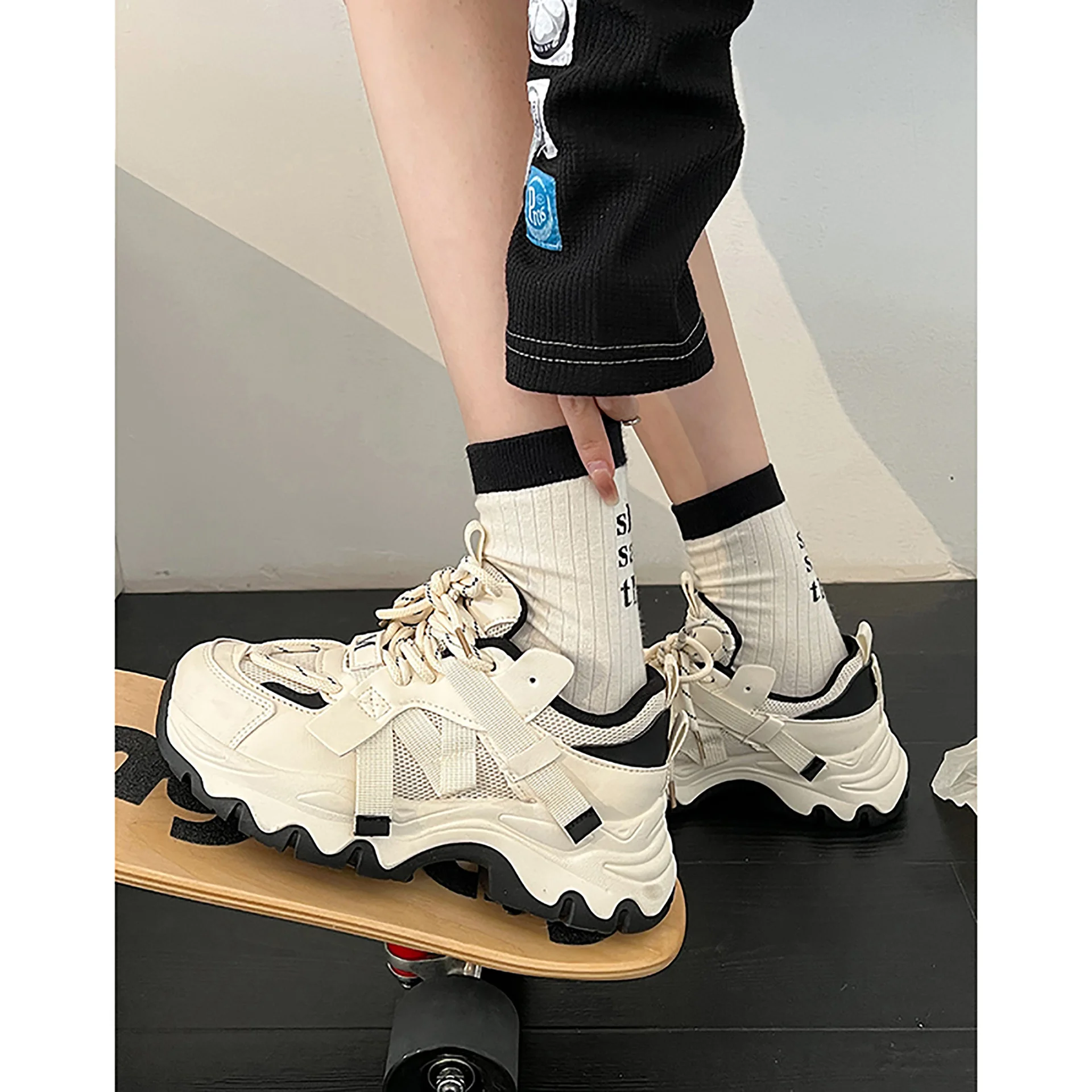 

Showy Feet Small Thick Sole Dad for Women 2023 New Spring and Autumn Chic Shoes Versatile Student Lightweight Sports Mesh Air