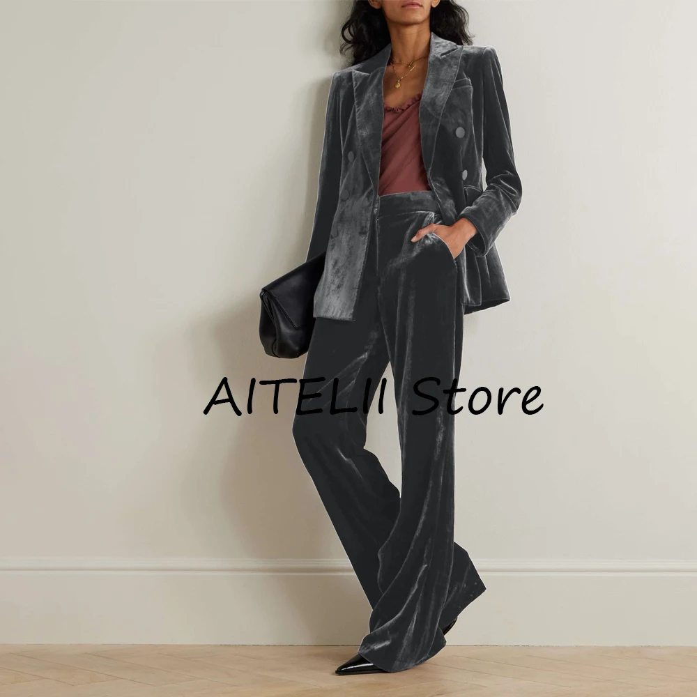 Velvet two-piece suit image 8
