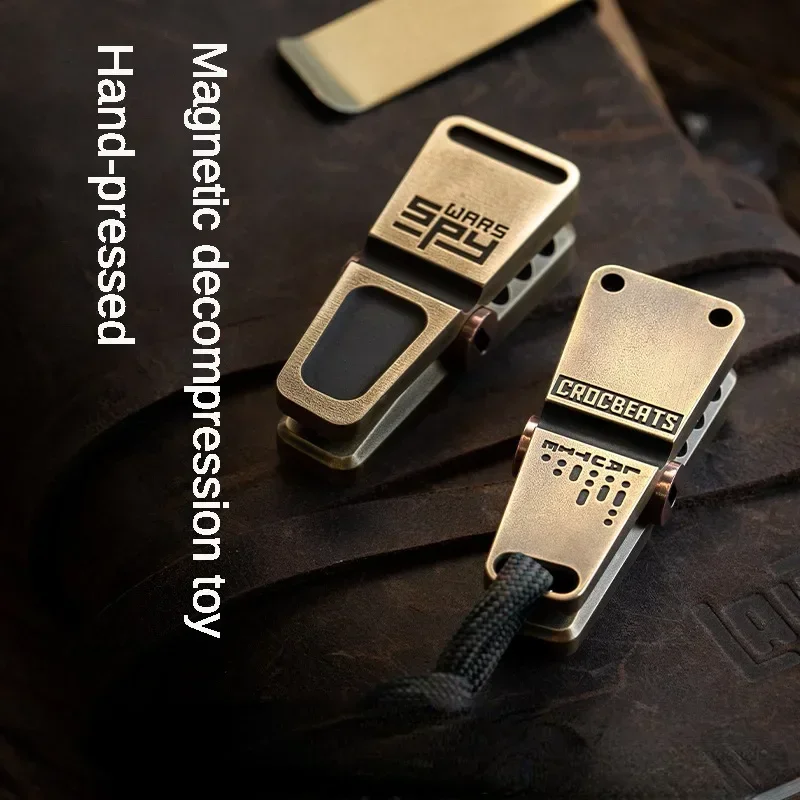 LAUTIE EDC Spy Series Crocodile Telegraph Clip Adult Leisure Entertainment Decompression Artifact Magnetic Fidget Desk Toy