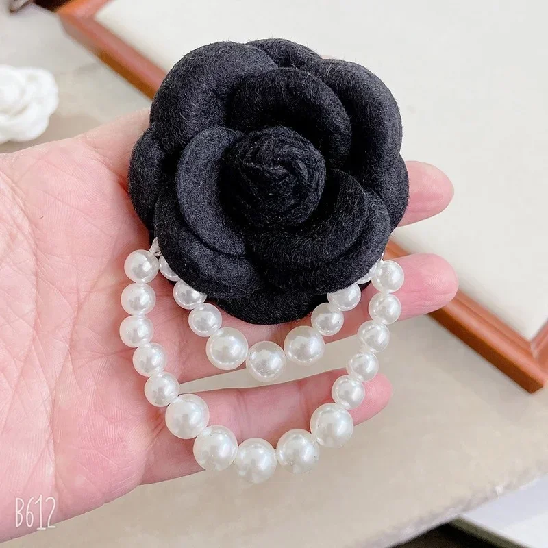 Frcolor Elegant Handmade Flower Shaped Brooch Alloy Diamante Brooch Jewelry Accessories Corsage Gift for Mother's Day, Adult Unisex, Size: One size, Grey Type