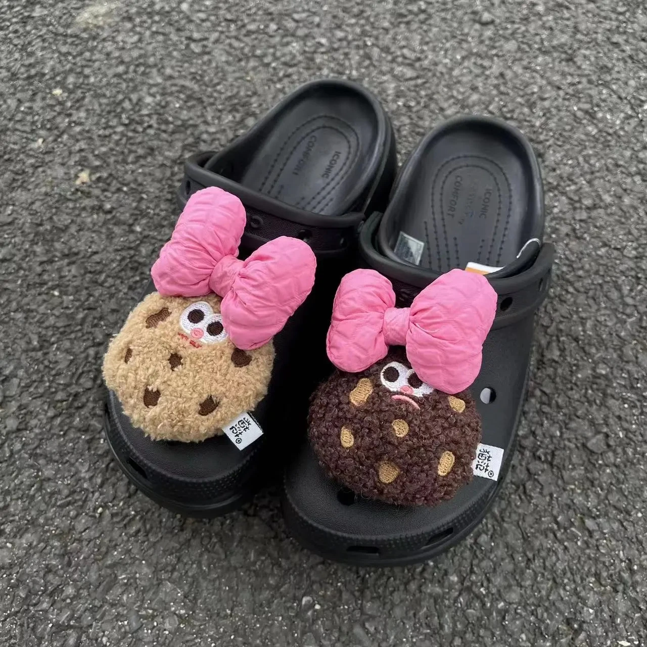 

Ins Hot Sale DIY Shoe Charms Cute Colorful Plush Ball Clogs Shoe Buckle Finished Product Shoe Charms for Crocs All-match