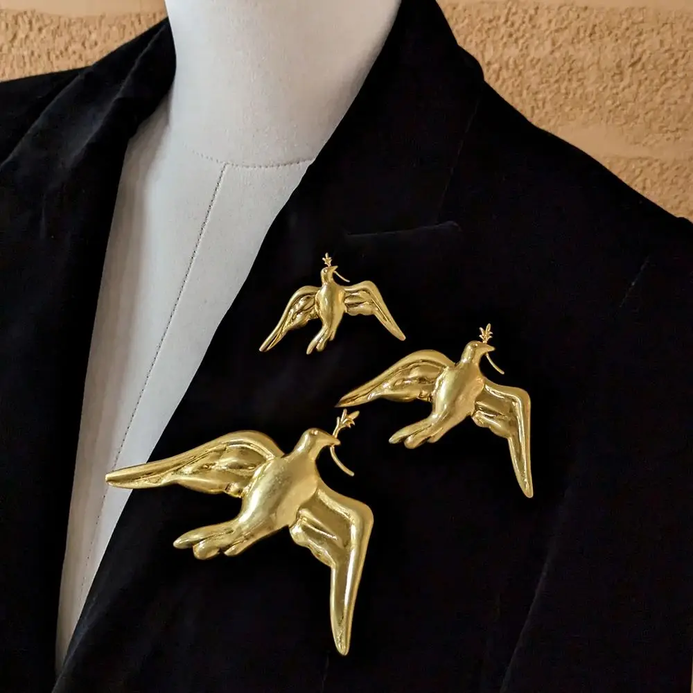 Vintage Very Elegant High-grade of Peace Pigeon Animal Bird Wheat Ear Enamel Brass Worthy of Collection Gift Brooch