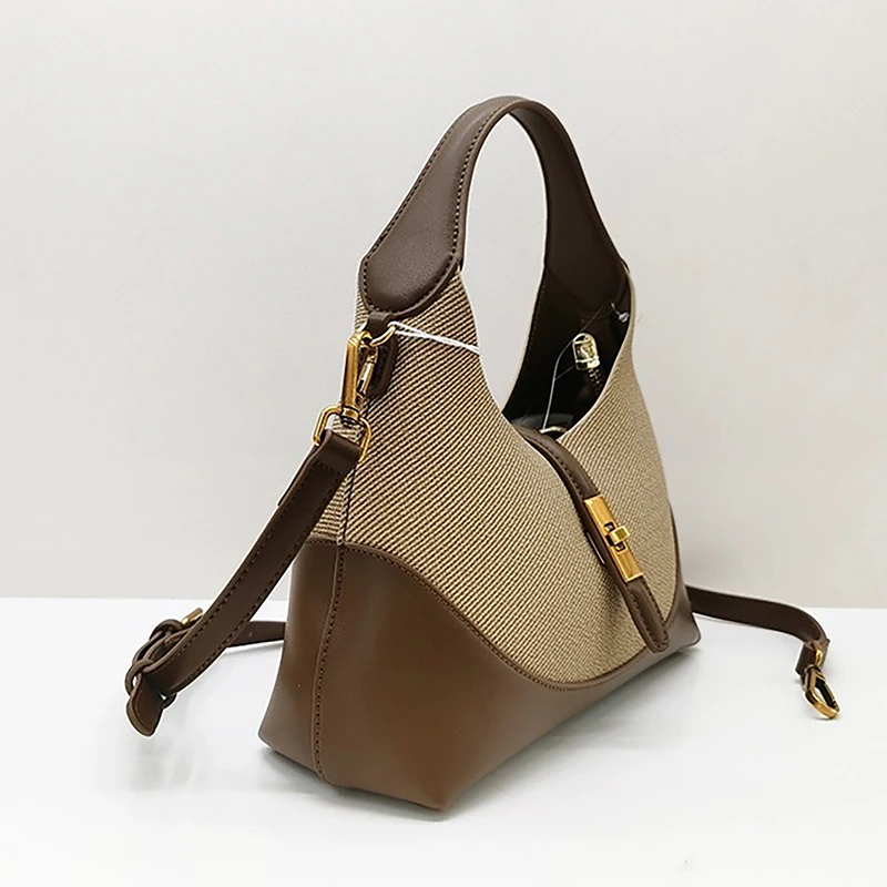 حقيبة زلابية مصممة خصيصًا بألوان متباينة، وهي حقيب...