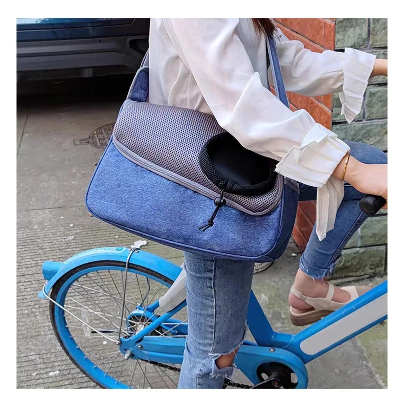 Рисунок 3 - Сумка-мессенджер на одно плечо для собак и кошек