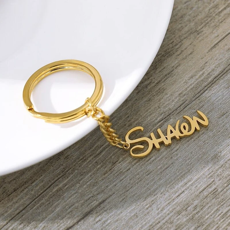 

new Personalized Stainless steel Customized Key Chains Custom couple name keyring gifts women's letter pendant jewelry wholesale