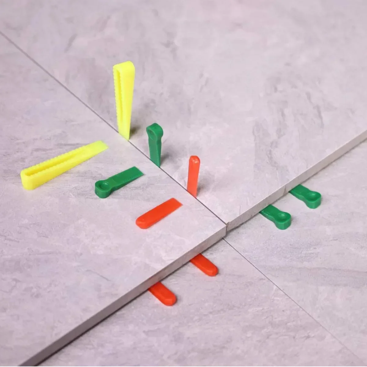 100-300Pcs Reusable Ceramic Spacers Wedge Tile Leveling System Position Clips Wall Floor Fixing Gap Construction Tools Tile Spacers Tile Leveling Tools