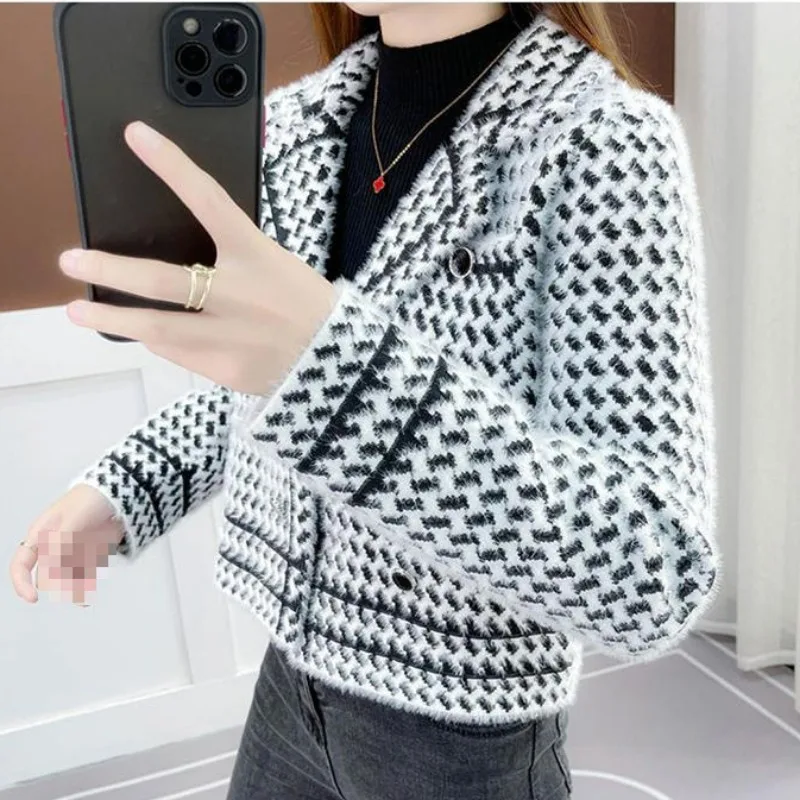 2023 New Retro Casual Versatile Fashion Small Fragrant Coat Women Autumn Winter Knitted Cardigan Mink Fleece Outerwear Trend