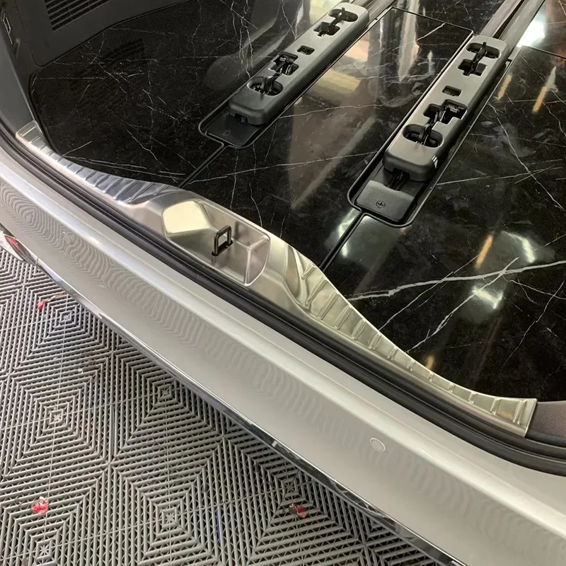 

For Toyota Alphard Vellfire 40 Series 2023 2024 Car Rear Bumper Guards Stainless Steel Trunk Bumper Cover Guard Car Accessories
