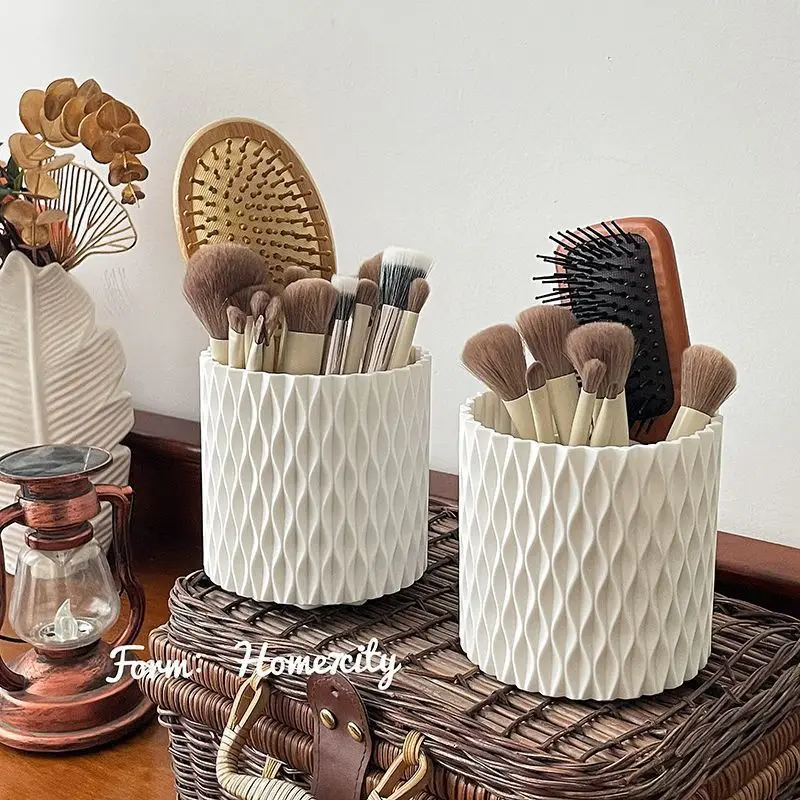 

Large Capacity Pen Holder Desktop Cute DIY Multifunctional Rotatable Storage Container Makeup Brush Storage Box Holder Display