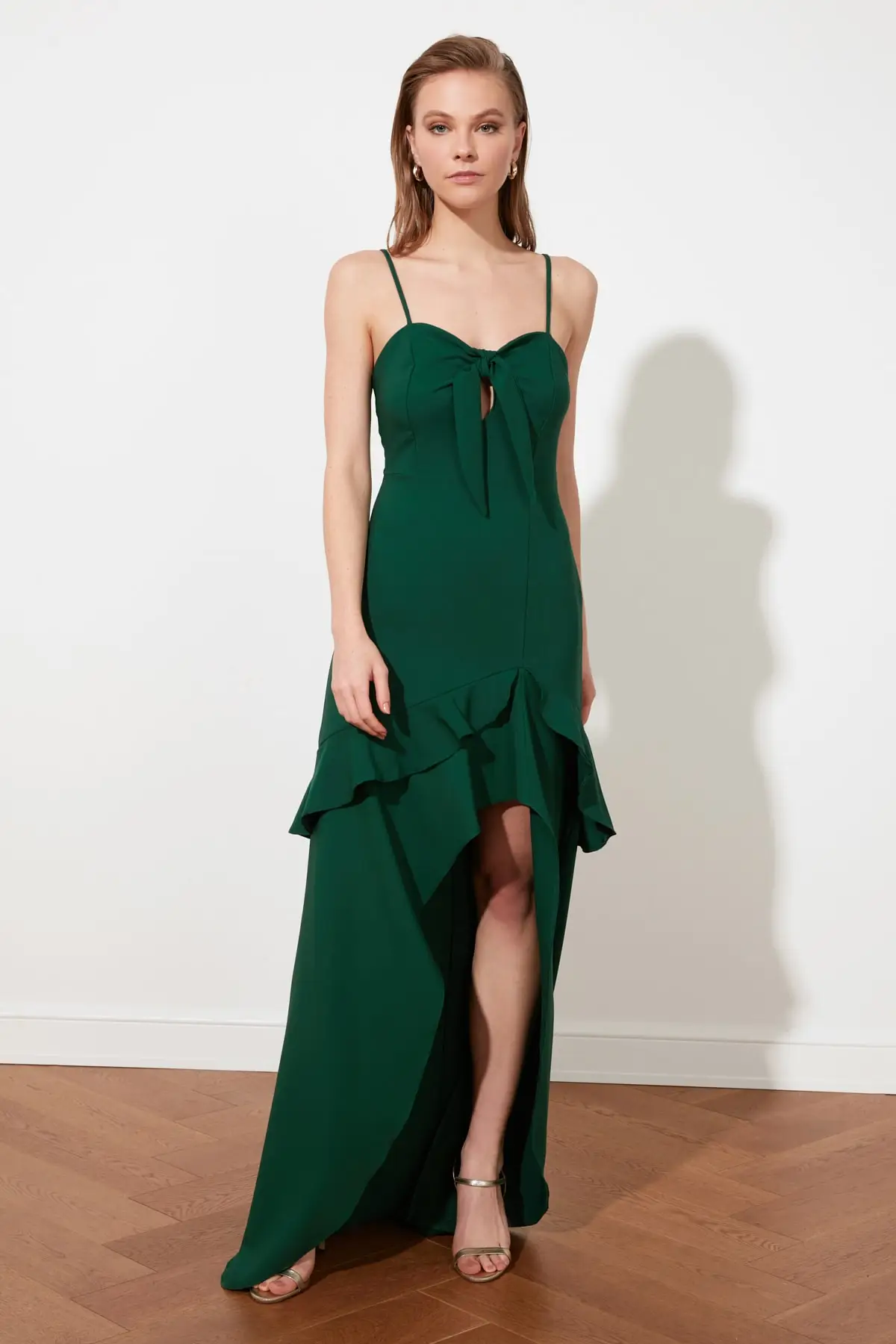 Trendyol Collar Detail Evening Dress & Prom Gown TPRSS21AE0098 Trendyol Collar Detail Evening Dress & Prom Gown TPRSS21AE0098
