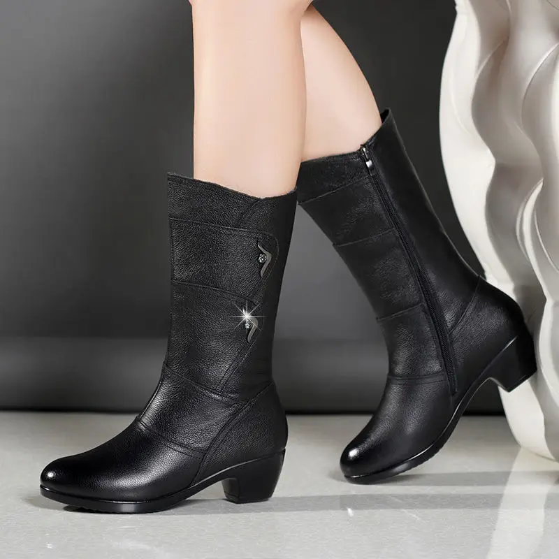 Fashion Middle Boots Winter Women's Korean Style Low Heel Solid Color Fleece Warm Plus Size Outdoor Anti-Skid Boots