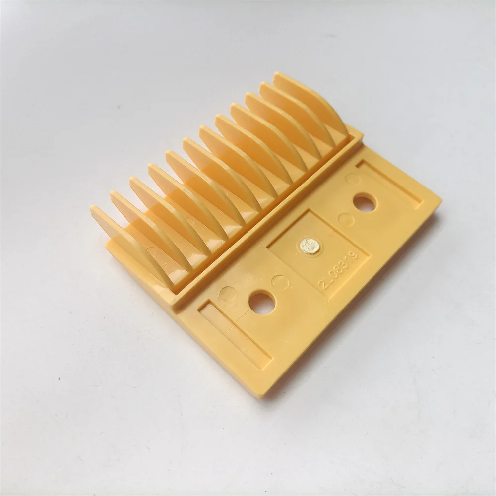 2L08319 Escalator Plastic Comb Plate Yellow Combplate 12T L 110mm W 90mm Installation Hole Spacing 60mm