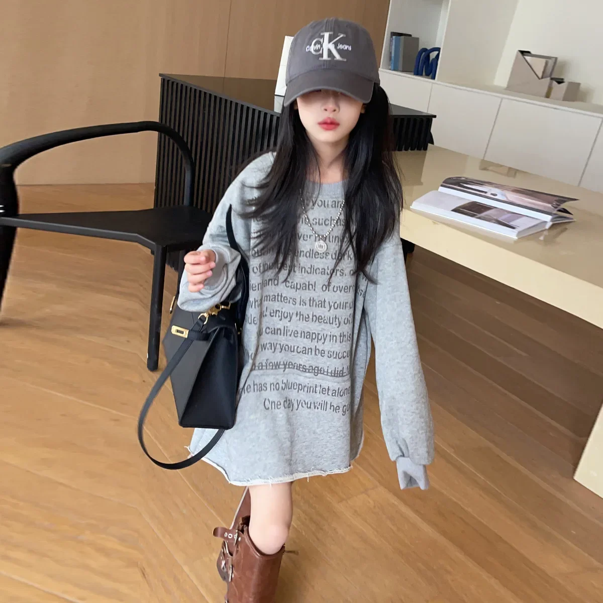 

Girls 2024 Spring New Trendy Printed Sweatshirt American Retro Round Neck Casual Fashion Top Coat
