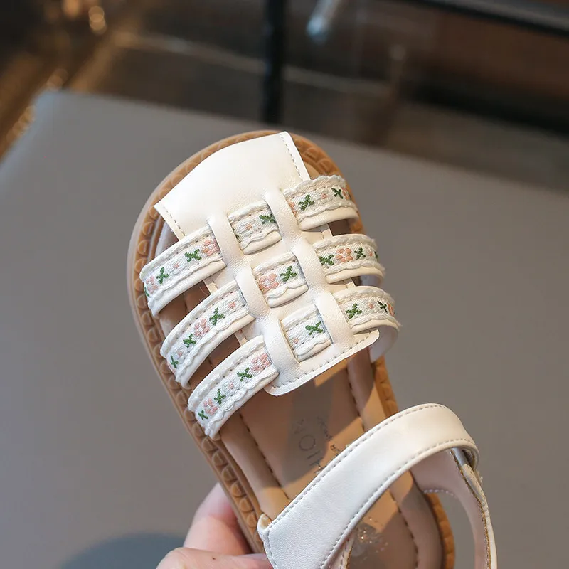 Kids Embroidery Thin Band Cross Sandals Cover Toes Shoes Baby Girls Boys Hoop Loop Sandal Summer Child Barefoot Beach Shoe for