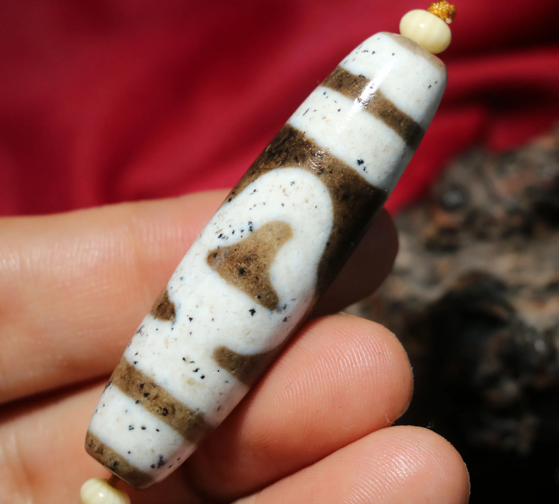 

Magic Power Energy Tibetan Old Agate Oily Patina Black Cinnabar Dots 2 Mercy Bodhi Tree dZi Bead Amulet Pendant Talisman