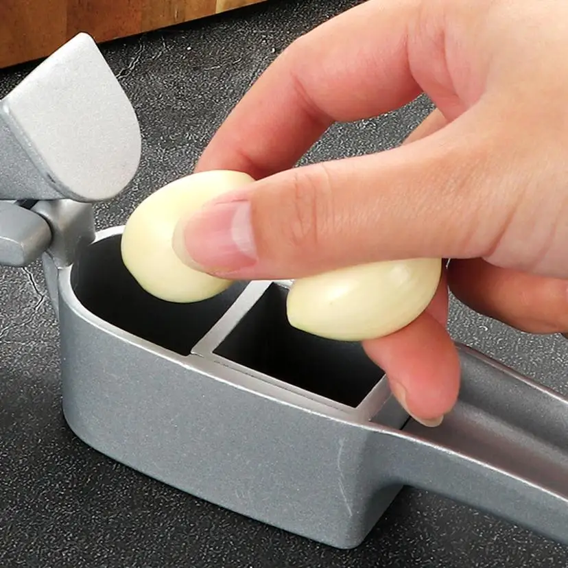 1 Pcs 2-in-1 Multifunctional Kitchen Household Manual Garlic Press Aluminum Alloy Garlic Chopper Kitchen Vegetable Tool