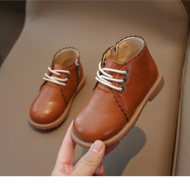 

Детские кожаные кроссовки CAPSELLA, повседневная обувь для мальчиков и девочек, Кожаные сникерсы с мягкой подошвой, для весны и осени