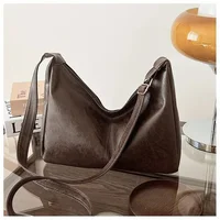 PU Leather Commuter Fashion Vintage Casual Tote Bag Maillard Stylish Crossbody Bags for Women Texture Large Capacity Temperament - Image 3