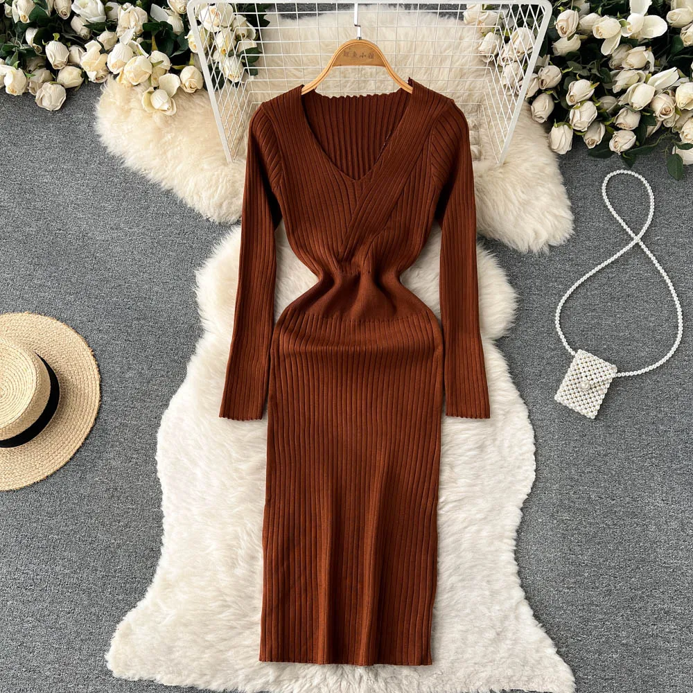 

Light-fashioned Lady Temperament V-neck Knitted Dress Autumn Women's Hot Girl Waist and Hips Small Black Dress