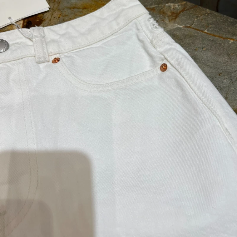 2024 New Summer Women Fashion White Hollow Out Letter Casual Office Lady Jeans Shorts High Quality Collection Clothes