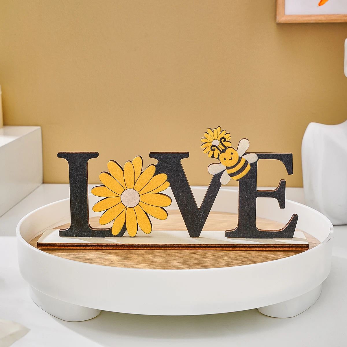 1PC, Valentine's day, a wooden "love" letter decorative item with a bee flower shape