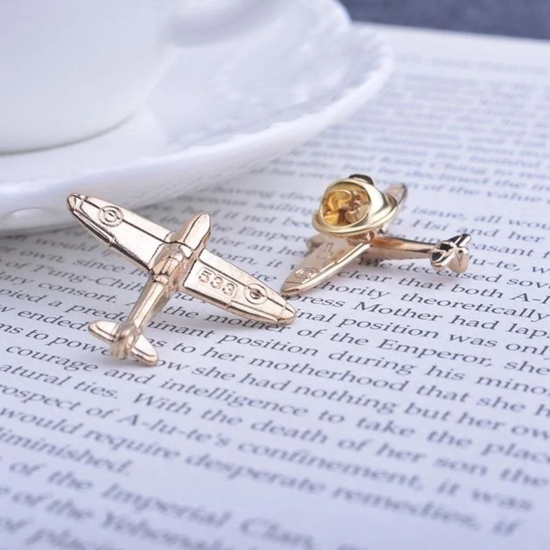 Two Aircraft Alloy Airplane Pins Children's Lovely Brooch Clothes Cowboy Bag Holiday Gifts Shoes Bags Badges Customized