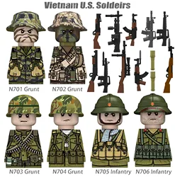 WW2 Military Camouflage Soldiers Building Set with Weapons and Helmets (Army green)