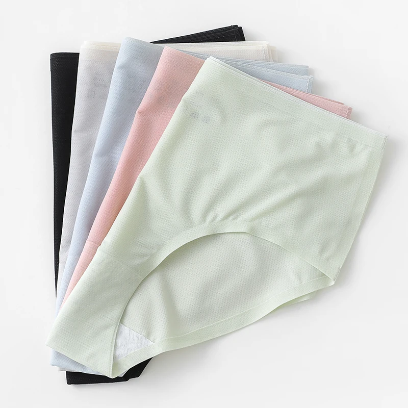 Women's Panties Quick-dry Traceless Briefs Mid Waist One Piece Female Underwear Ice Silk Briefs Seamless Large Size Underpants