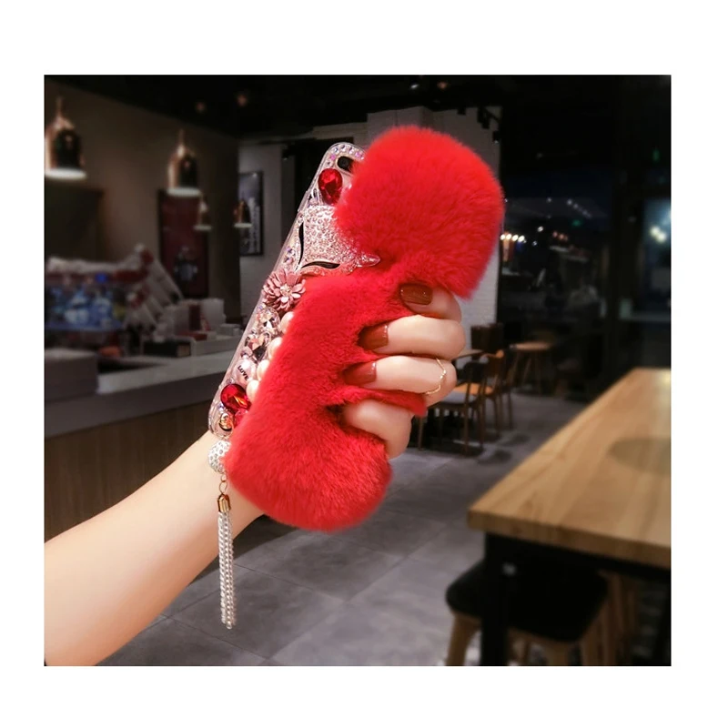 

Warm Rabbit Fur Hair Plush Phone Case For iPhone11 12 13 Pro MAX 6 6s 7 8 Plus XR Xs Max Luxury Diamond Pendant Bling Soft Cover