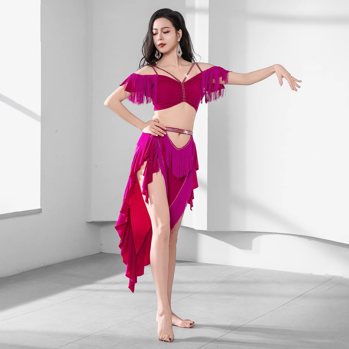 ガールズソロドラムダンス競技スーツセクシーVネックフリンジショート