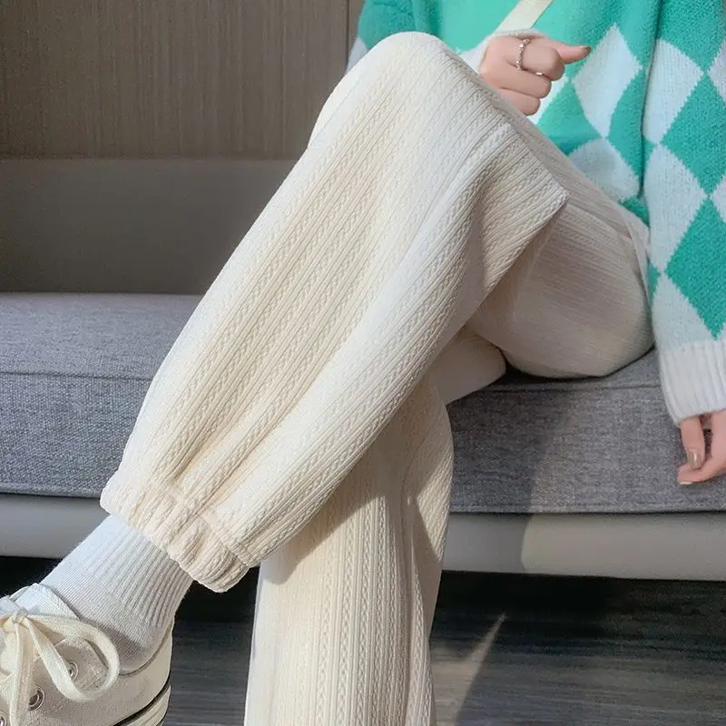 

Полосатые плюшевые теплые женские спортивные брюки из синели, новинка 2023, осенне-зимние модные брюки, повседневные свободные леггинсы, брюки с широкими штанинами