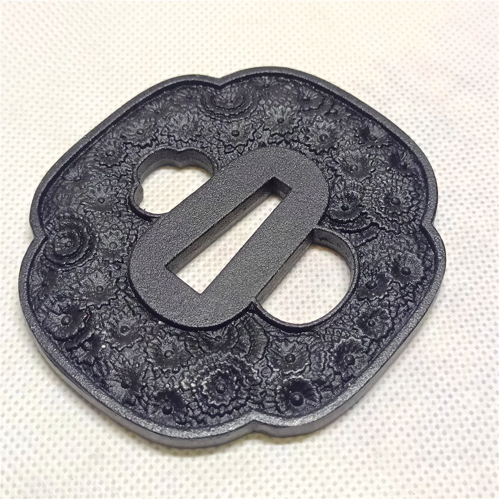 Фото Черная Железная защитная пластина Tsuba для японских фитингов №3