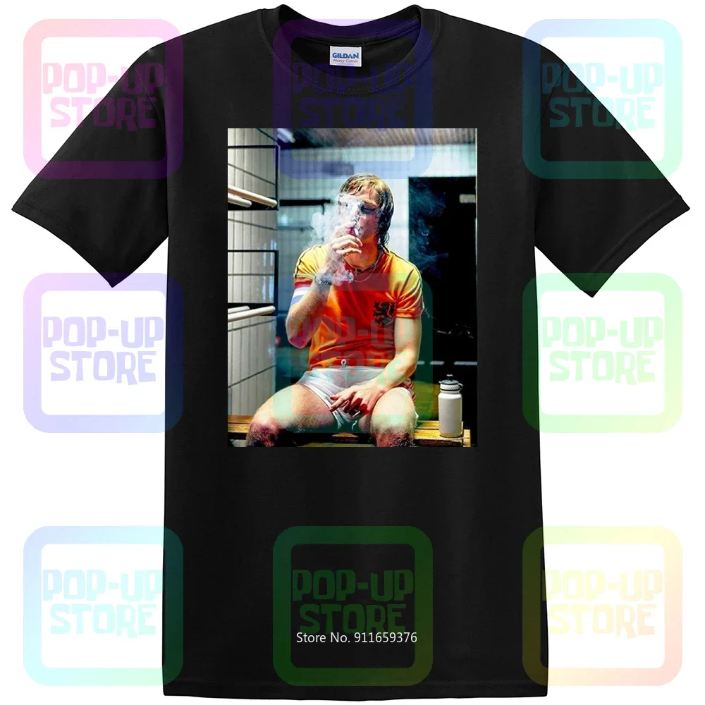 Johan Cruijff Fumo Smoke Ajax Barcellona Olanda Anni 70 Campione рубашка футболка унисекс размер: S-3XL