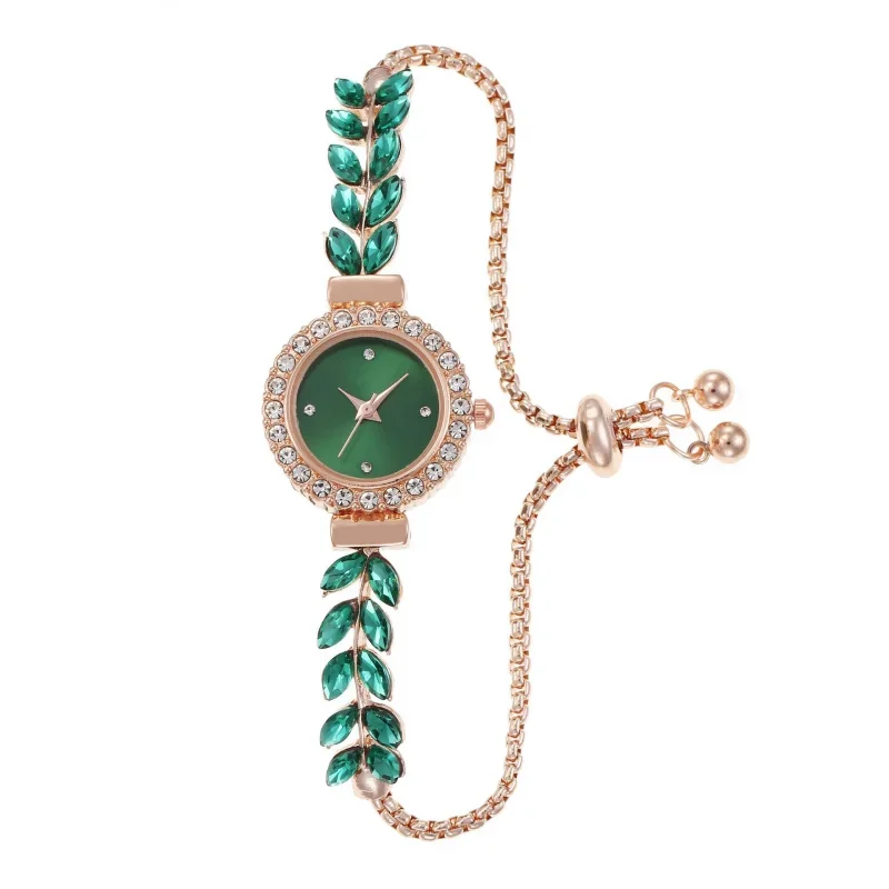 Vintage Elegant Baroque Rhinestone Quartz Women's Watch Sparkling Crystal Classic Design Perfect Accessory for Daily Wear 5