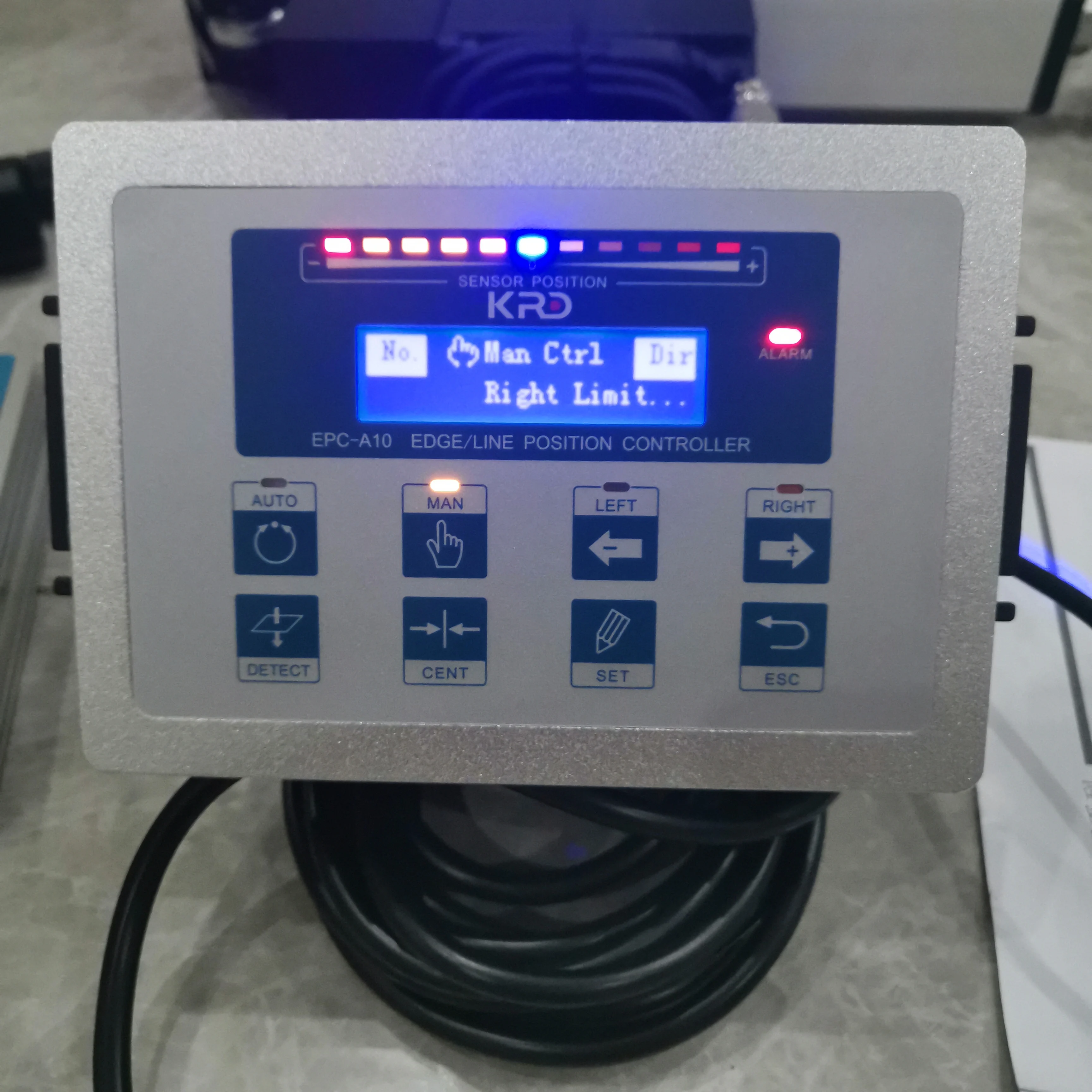 EPC-A10 Servo Web Guiding System | Edge Line Position Controller with Color Mark Sensor & PD-204L150T Servo Actuator detail image 2