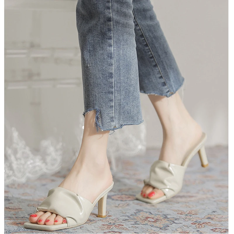 2024 New Summer Women Slippers High Quality Fashion Casual Outdoor Beach Thin Heels Slides