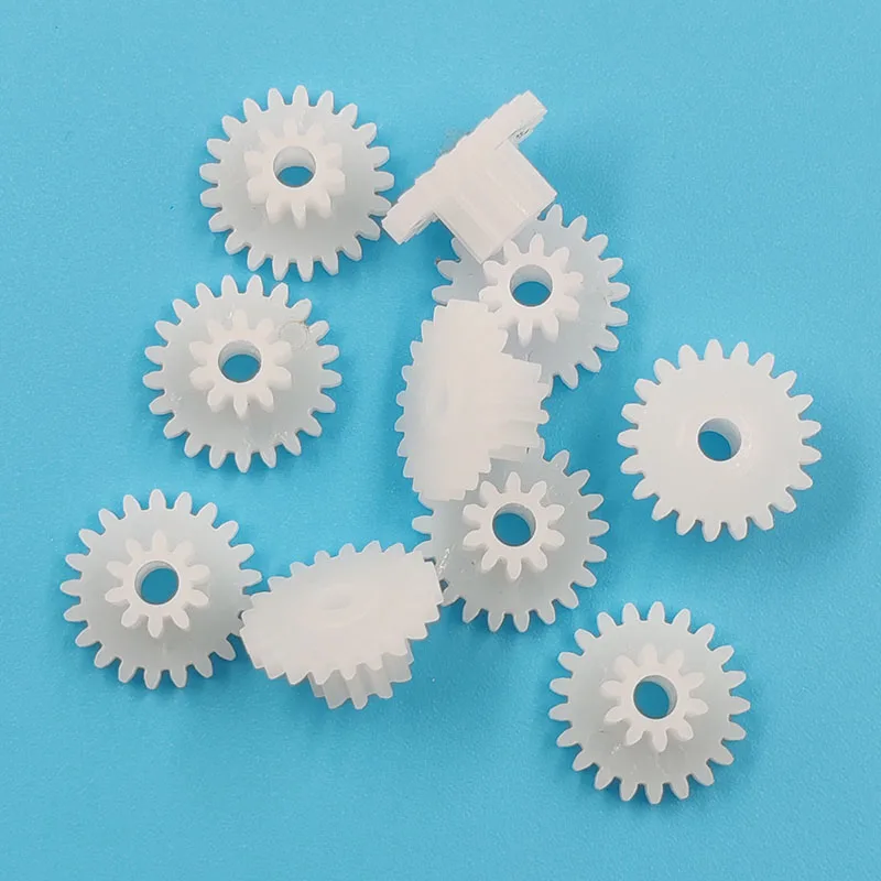 Engrenage Plastique Blanc Double éperon - 37mm 59 Dents / 15.8mm 14 Dents - Alésage 5.2mm - Neuf