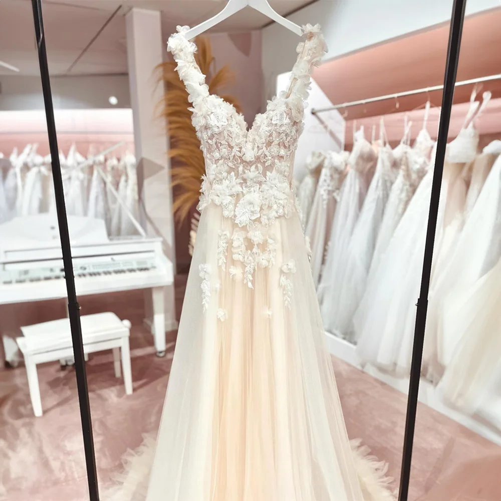 

Luxury Spaghetti Straps V-neck Tulle Princess Wedding Dress for Women Floral Applique A-line Court Wedding Gown vestido de noiva