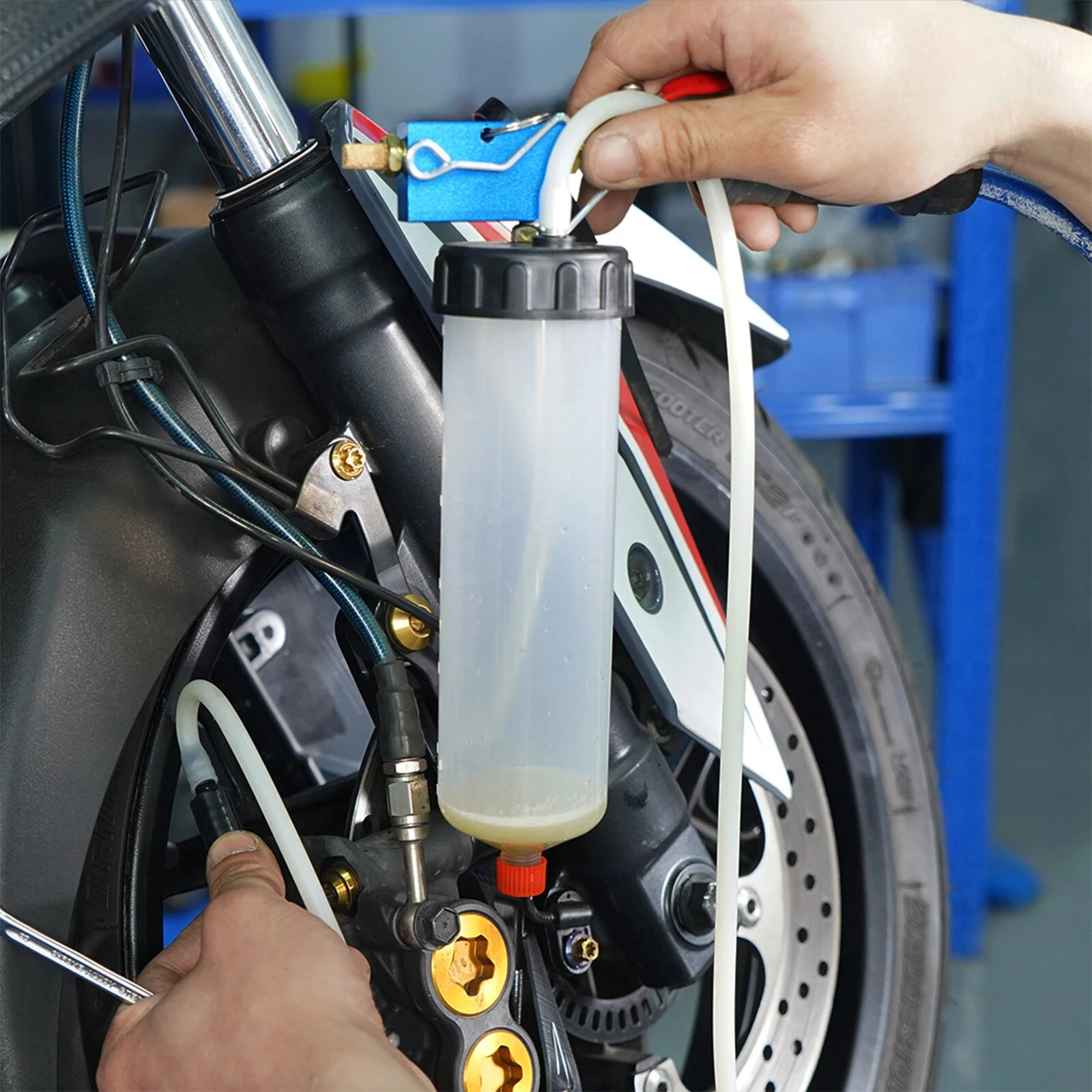 Automotive Brake Fluid Oil Replacement Tool Universal Pump Oil Bleeder Empty Air Exchange Equipment for Car brake bleeder kit