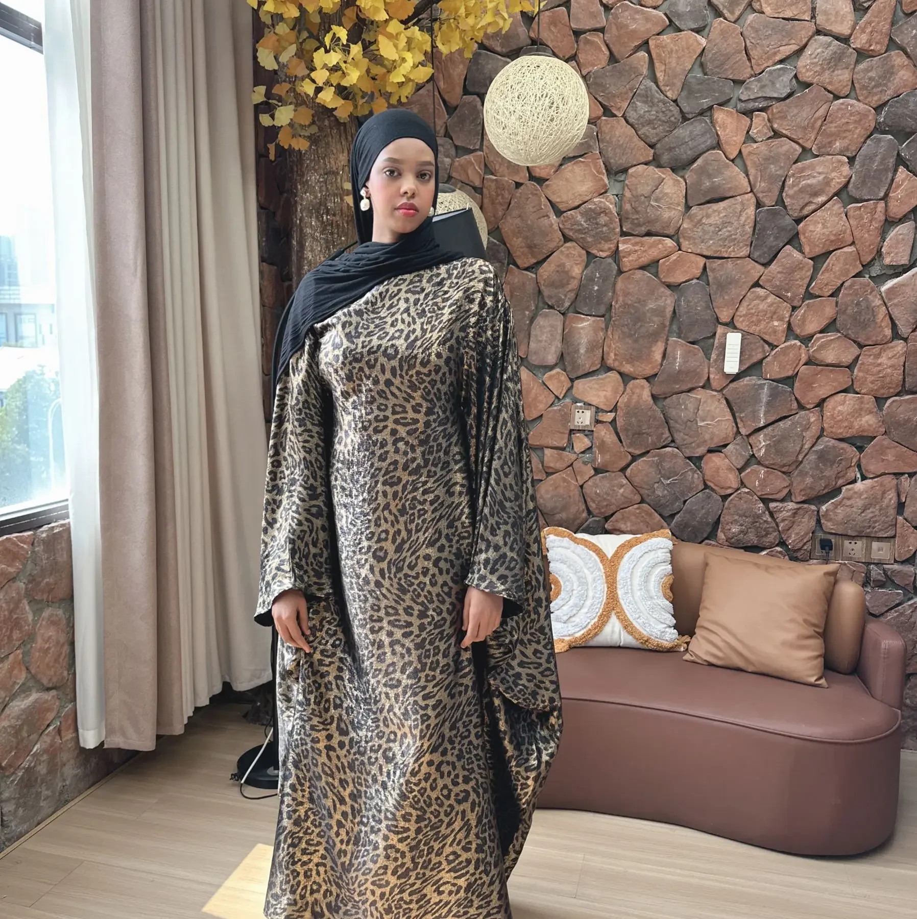 عباية إسلامية فاخرة بطبعة الفهد فستان نسائي أنيق م...