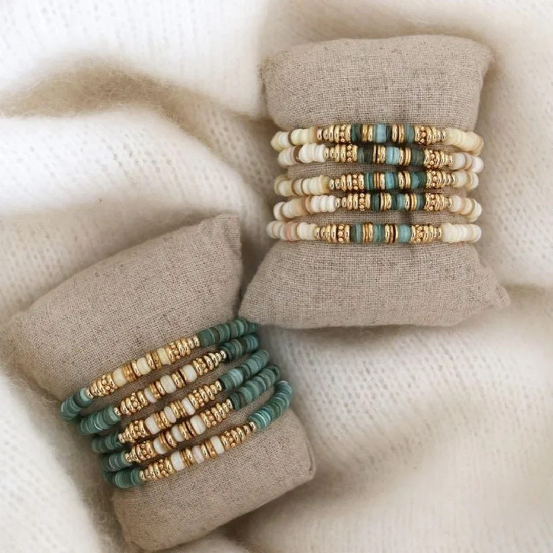 CCGOOD Boho-Armbänder für Damen und Herren, Bohemian-Stil, Sommer-Strand-Schmuck, 6 mm, natürliche Muschel-Abstandsperlen, Armband für Frauen