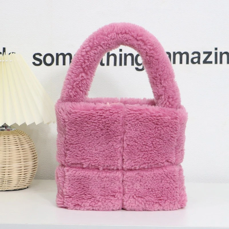 Fur Bag Elegant Ladies Luxury Wool Fur Large Capacity Handbag Car Stitch Design Solid Color Hand Pull Small Square Bag