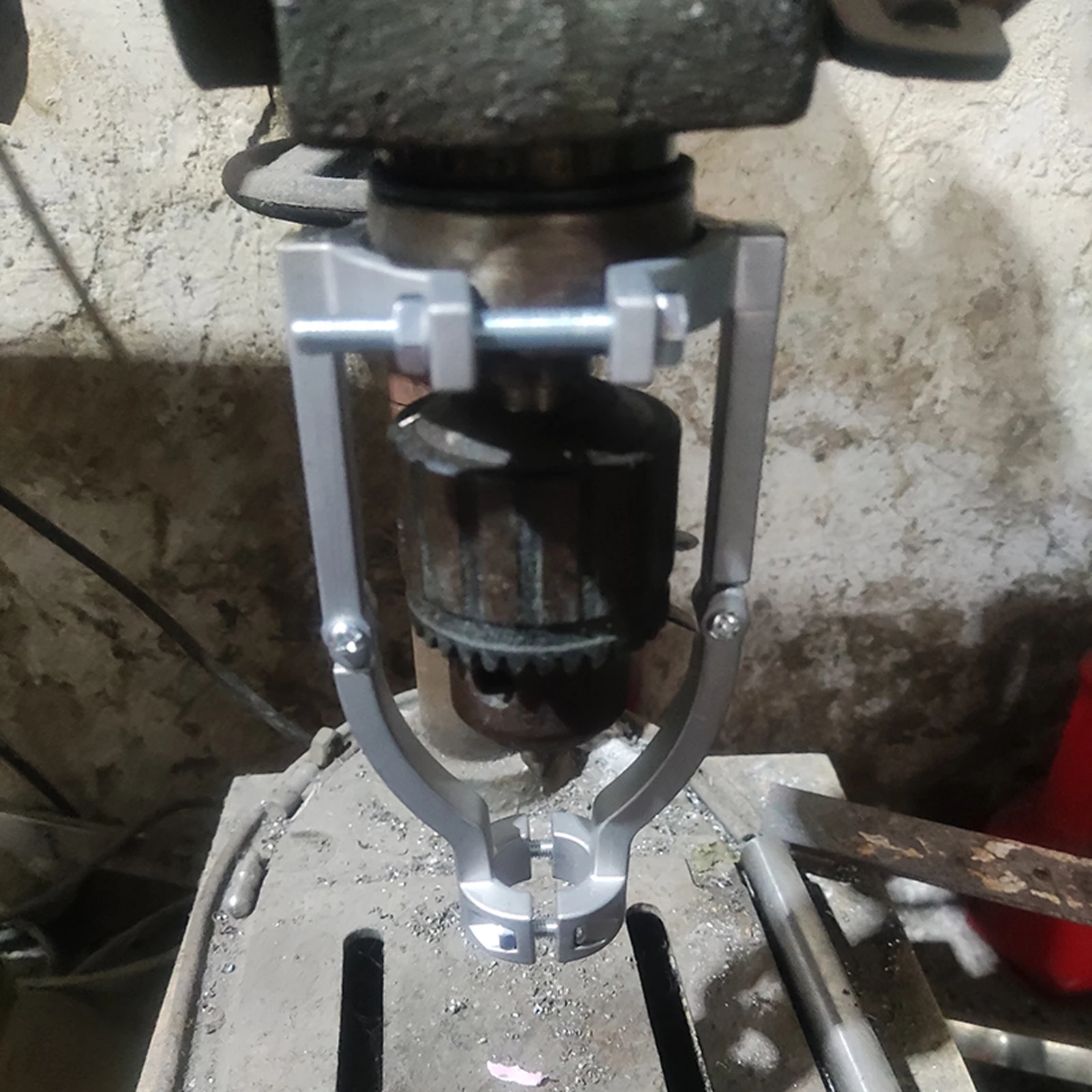 Рисунок 2 - Фиксированный кронштейн для сверления