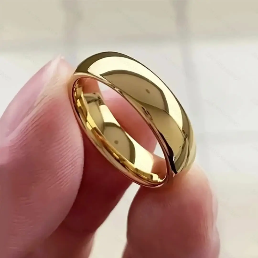 Elegant Polished Gold Stainless Steel Women's Wedding Ring - Classic Engagement Jewelry Accessory
