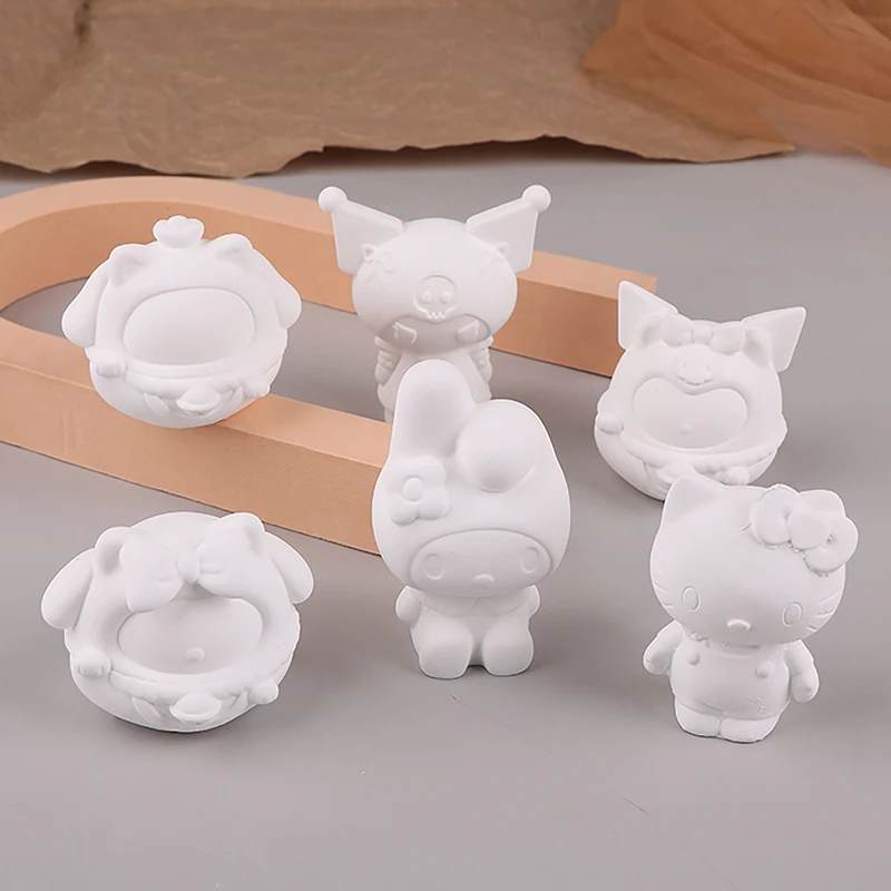 

Sanrio Мини Рюкзак белый лезвие медведь эмалевая окрашенная кукла не гипсовая керамическая живопись Сделай Сам граффити ручной работы детская игрушка